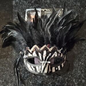Zebra Feather Eye Mask Costume Masquerade Dress Up Plastic - RRR Mask